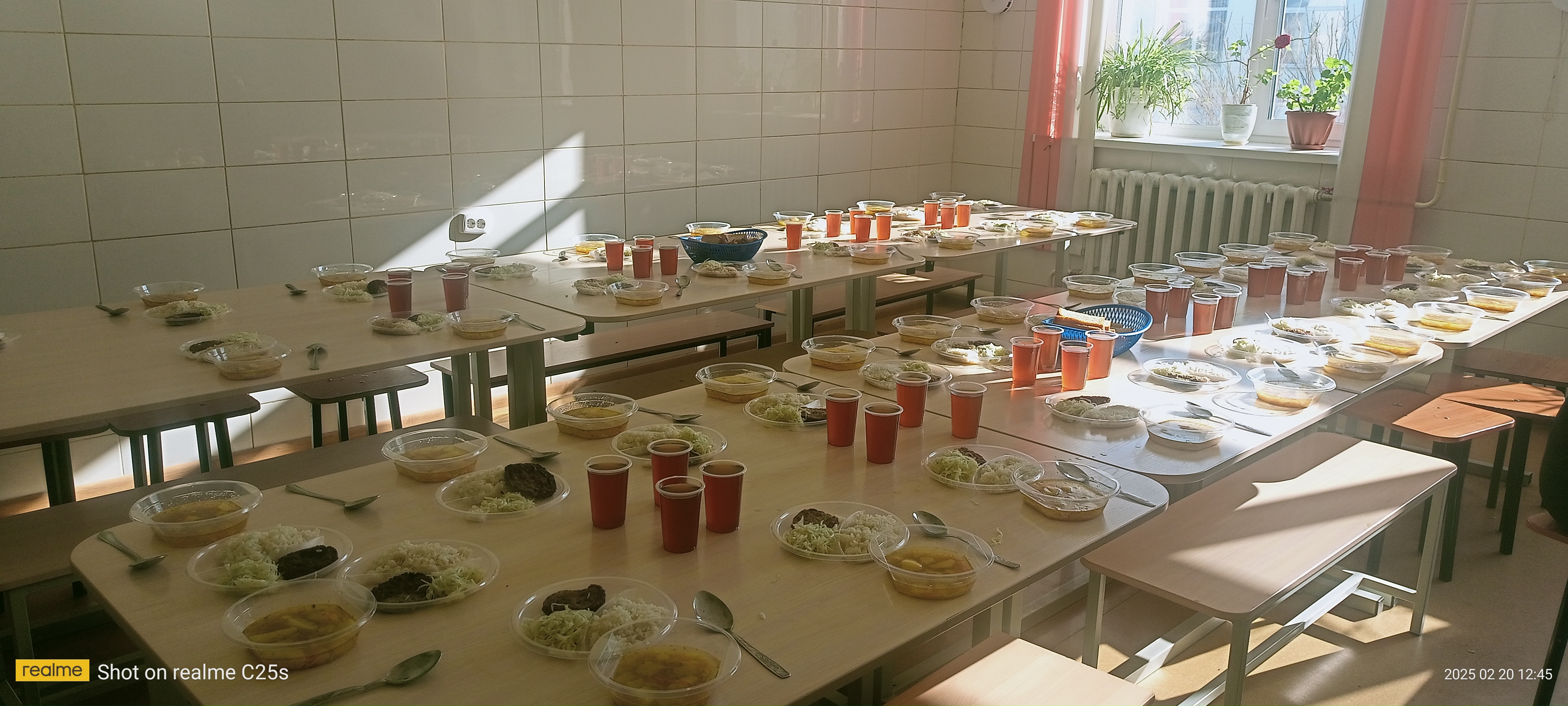 Обеденный зал на 50 человек.